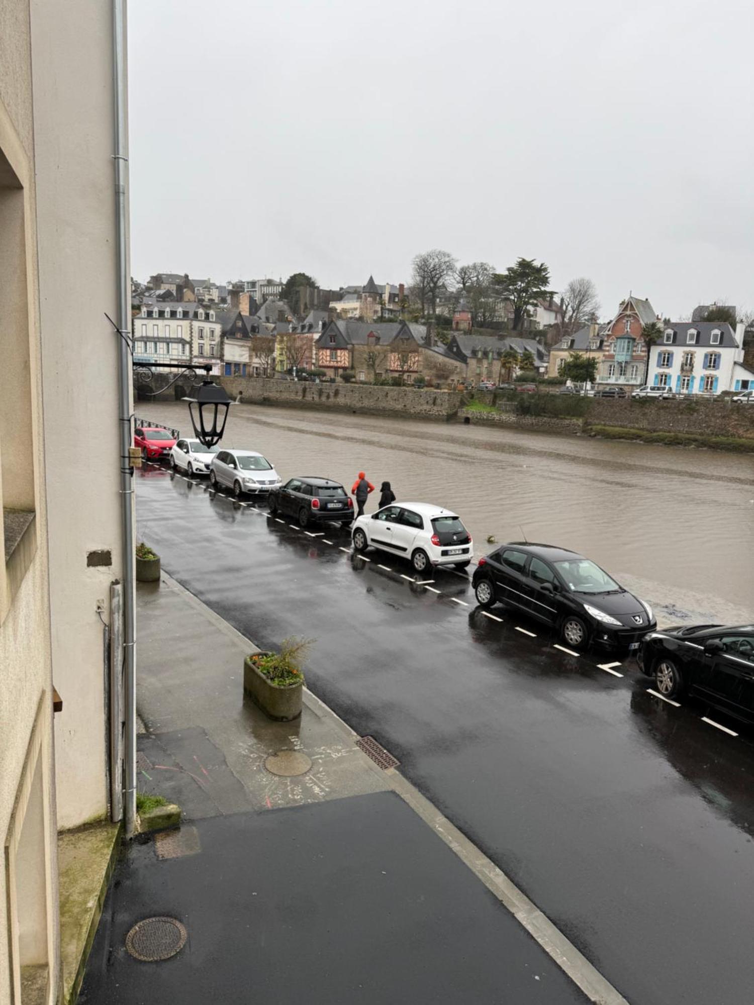 Appartement T2 Vue Sur La Riviere Avec Garage Privatif - Port De Saint-Goustan 欧赖 外观 照片